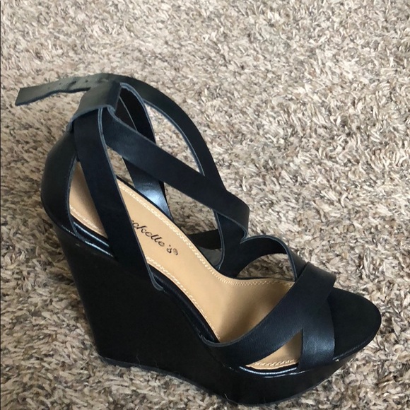 Brand New In box! - Picture 1 of 3